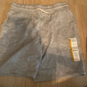 Boys shorts in the size L ( 10-12)